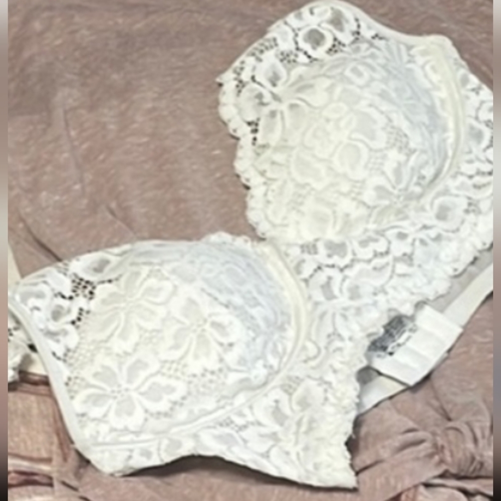 Maidenform lace bra